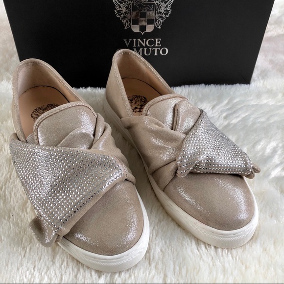 Vince Camuto Shoes - Vince Camuto platinum barita leather sneakers 6